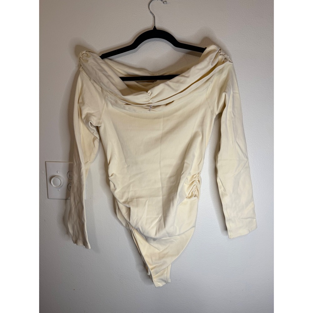 OQQ Boatneck Bodysuit‎ Size L Butter Yellow New